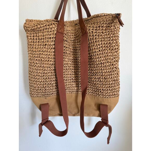 ROXY Beach Lover Woven Tan Tote Backpack Bag Medium Size Great Condition - Picture 6 of 8